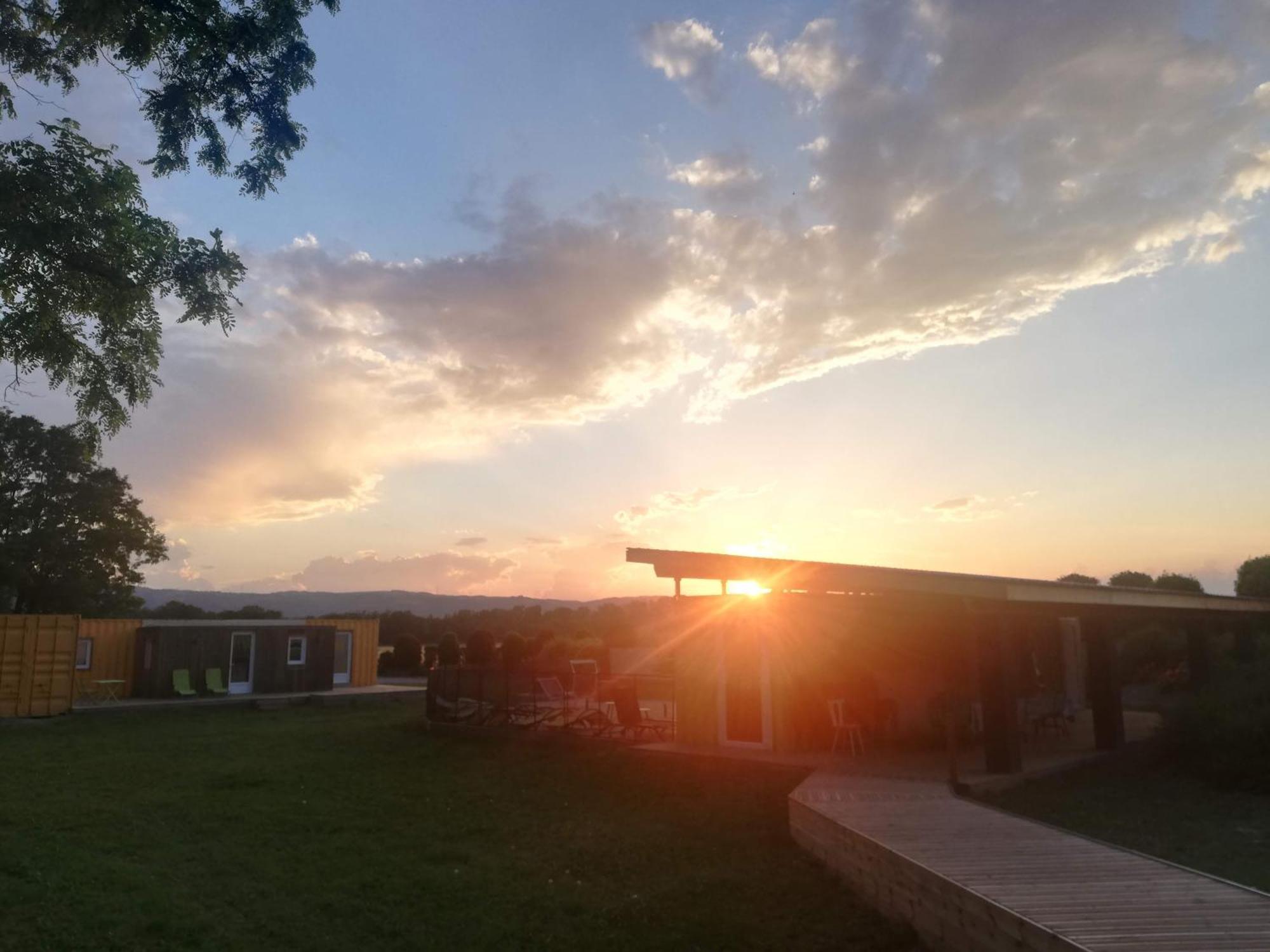 Des Branches & Vous Bed & Breakfast Chateauneuf-sur-Isere Exterior photo