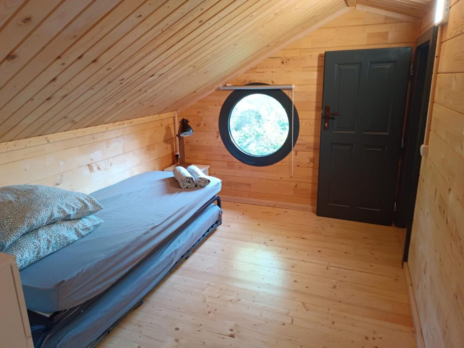 Des Branches & Vous Bed & Breakfast Chateauneuf-sur-Isere Exterior photo