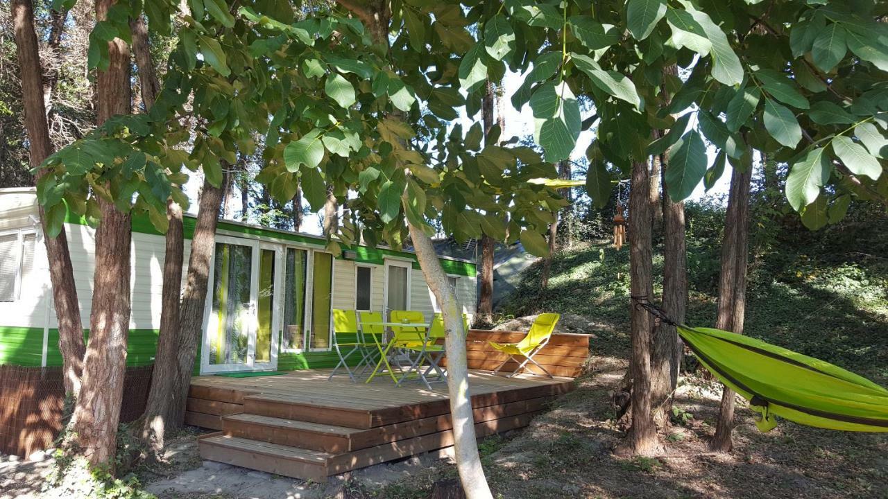 Des Branches & Vous Bed & Breakfast Chateauneuf-sur-Isere Exterior photo